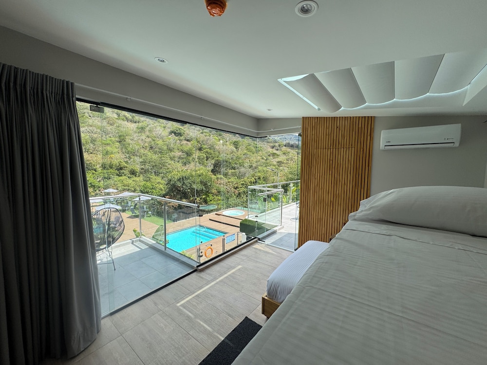 Superior Quadruple Room photo 2