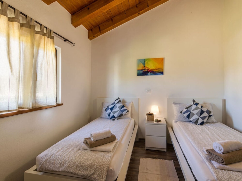 Villa photo 1