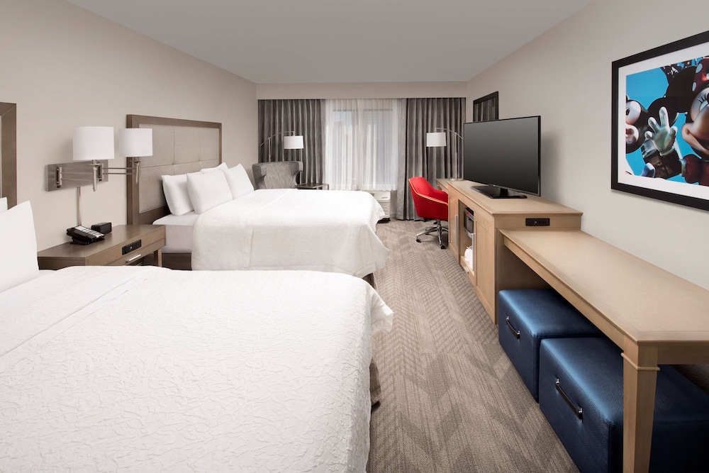 Room, 2 Queen Beds, Lanai (with Tub)