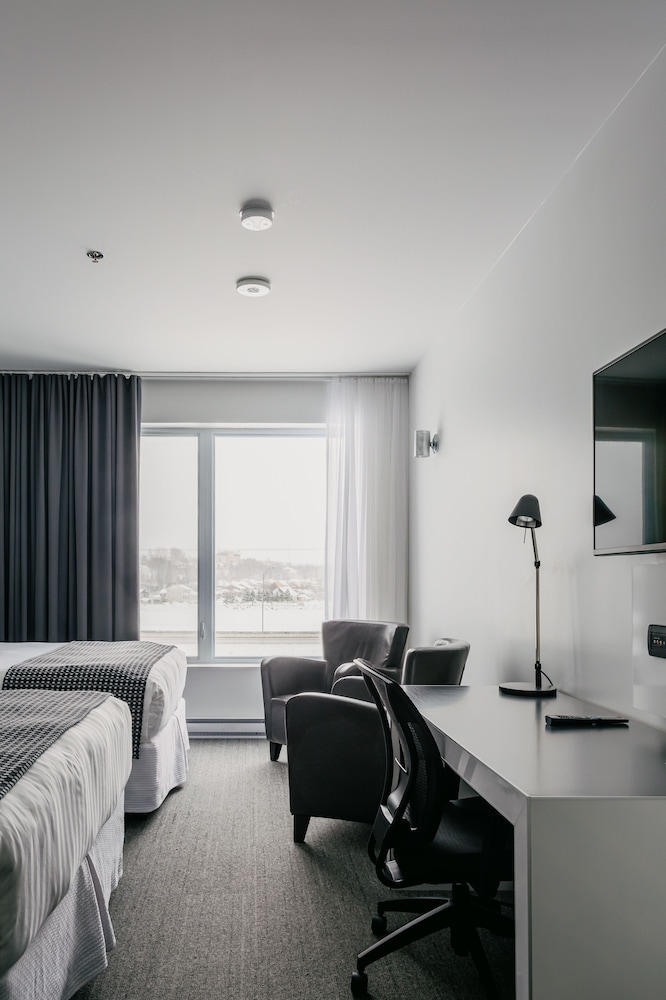 Classic Room, 2 Queen Beds, Microwave, City View (Escale)