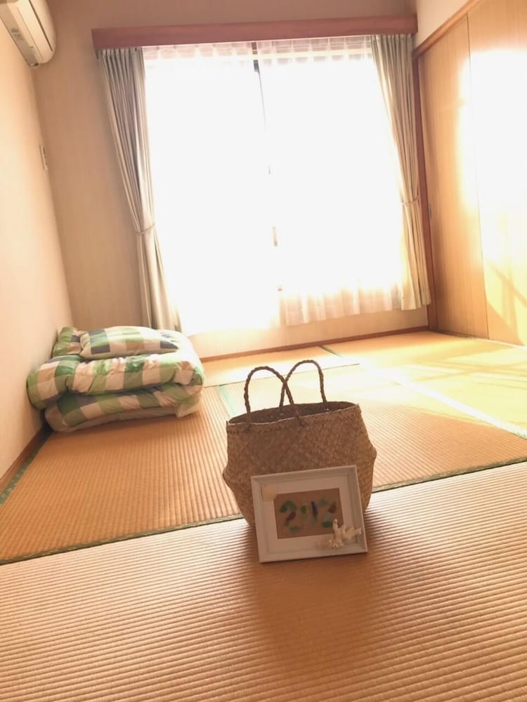 Japanese Style Room For 2 Guests, Shared Bathroom photo 1