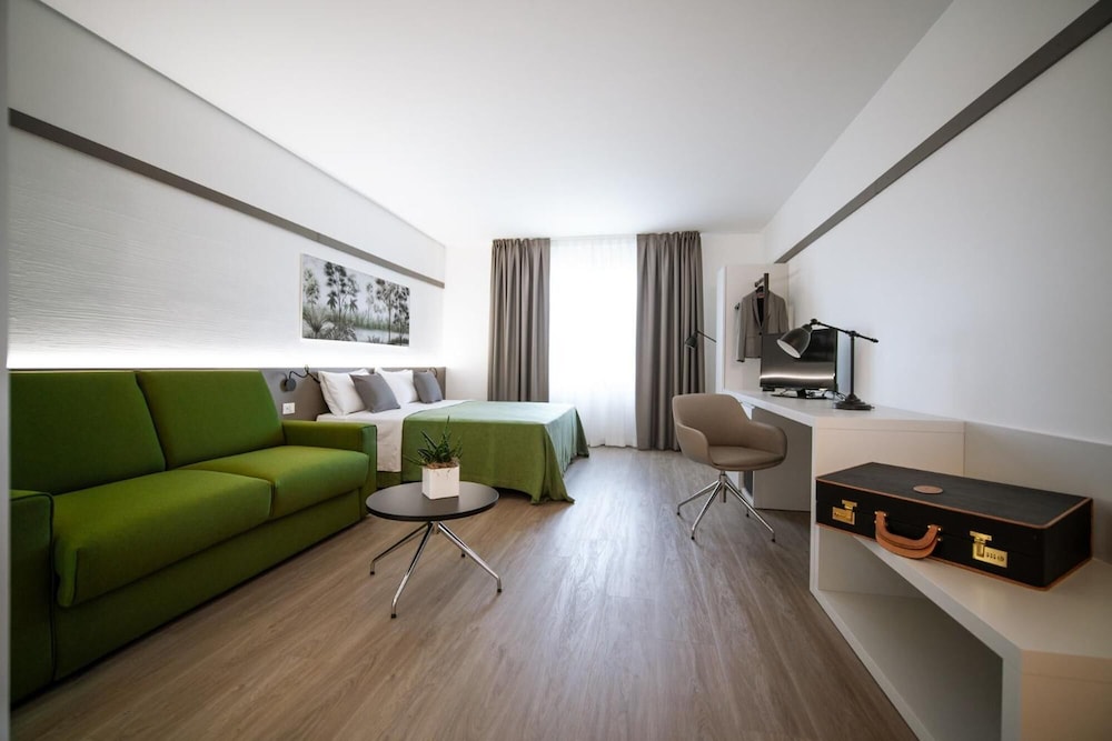 Junior Suite (Executive) - Photo 4