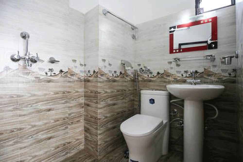 Standard Twin Room, Hill View photo 2