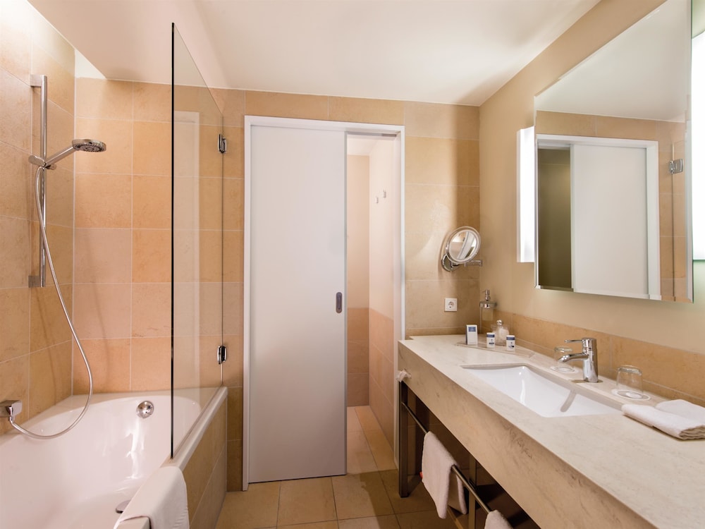 Double Room, Mountainside - Photo 3