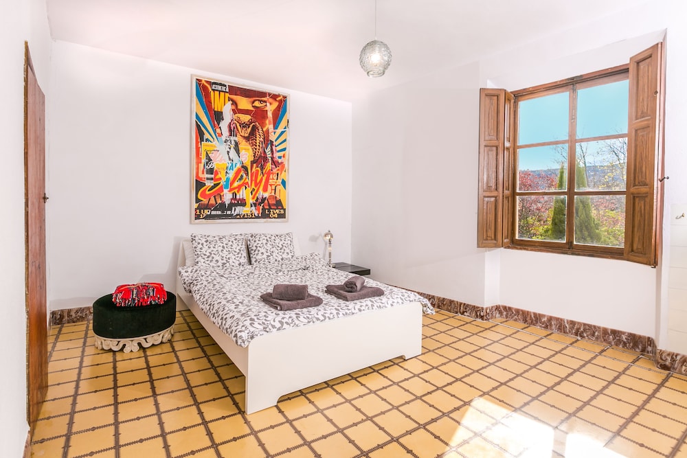 Habitación Doble Confort, Baño Compartido, Vistas a la Montaña