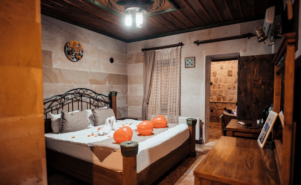 Honeymoon Double Room photo 1