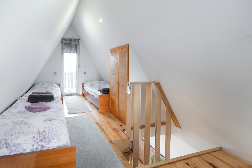 Family House, 1 Bedroom (House On Danube With Sauna) photo 1