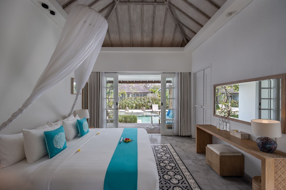 Suite with Pool Access with Daily Afternoon Tea - Photo 1