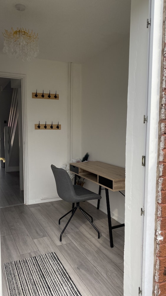 Bv Luxury Spacious 3 Bedroom House At Isaac Close, Photo 64