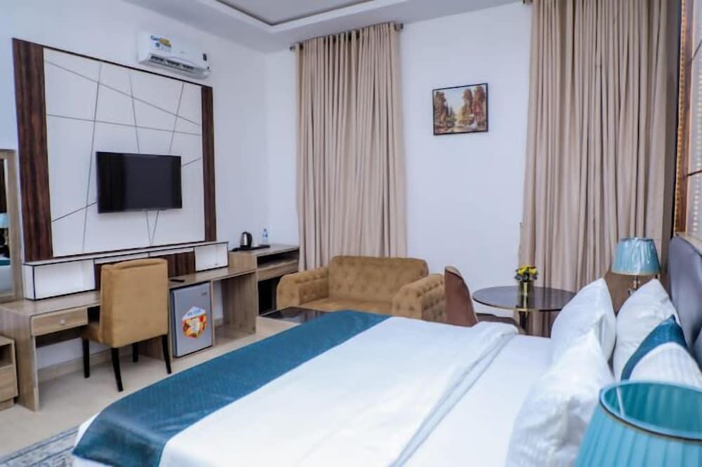 Economy Room, Balcony, City View
