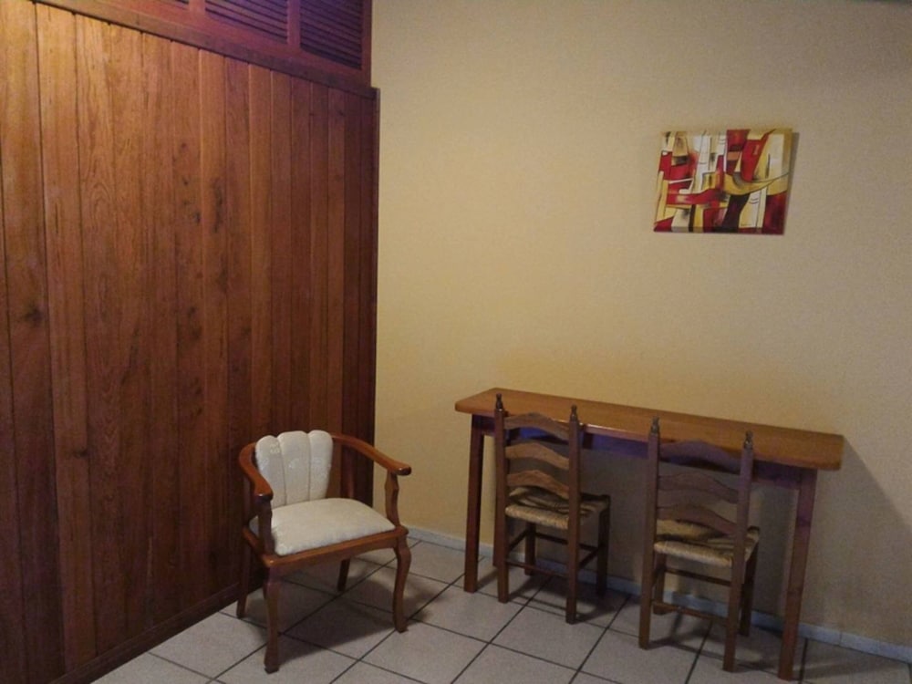 Family Studio Suite photo 2