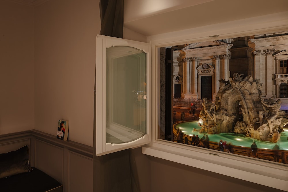 Deluxe Triple Room, Fireplace photo 2