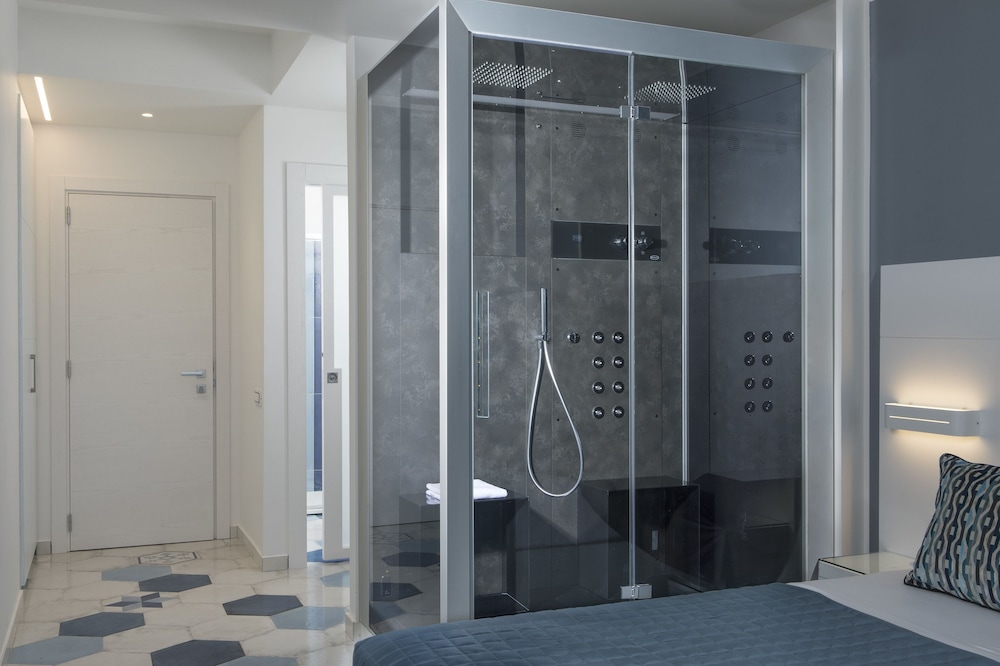 Junior Double or Twin Room, Sauna, Sea View - Photo 7