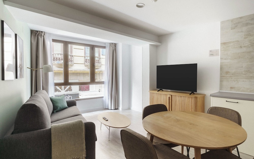 Apartamento de Una Habitación con Sofá Cama