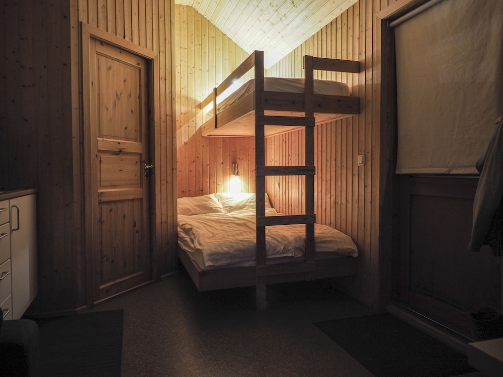 Family Cabin, 1 Bedroom, Mountain View photo 3