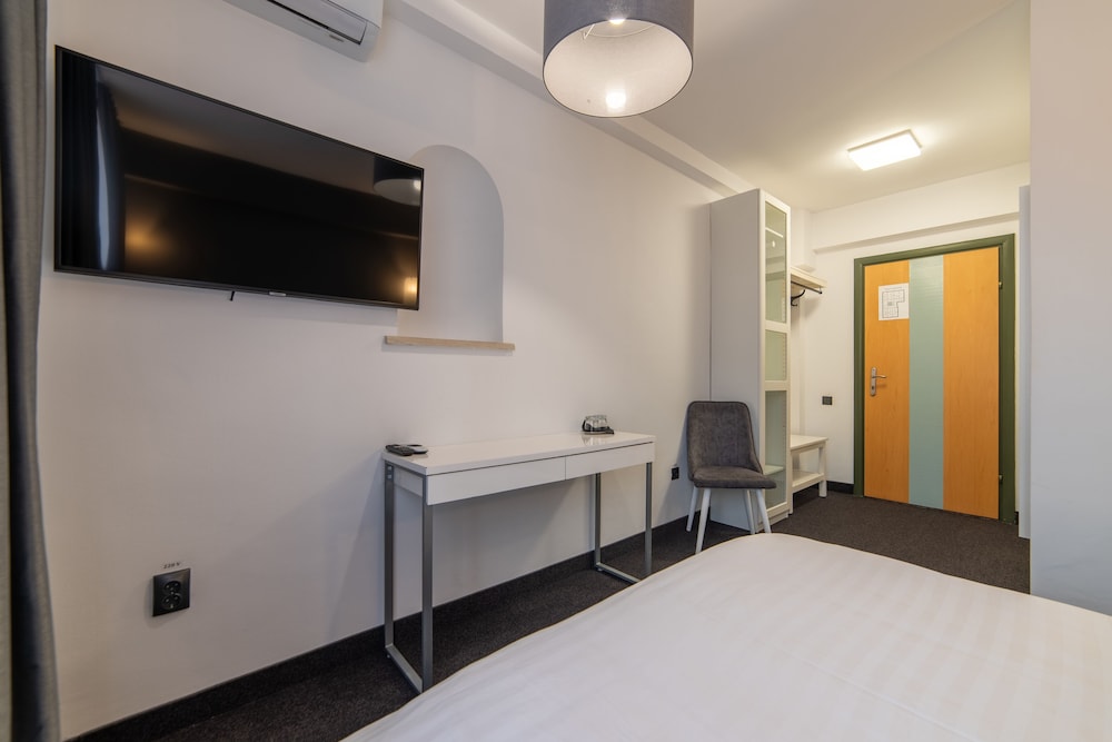 Classic Double Room, 1 Bedroom photo 2