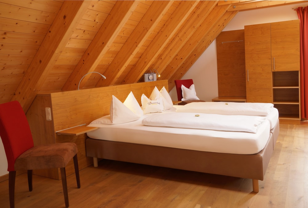 Double Room (Morgensonne)