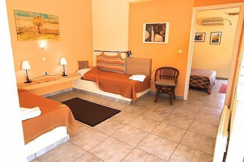 Suite, 2 Bedrooms photo 3