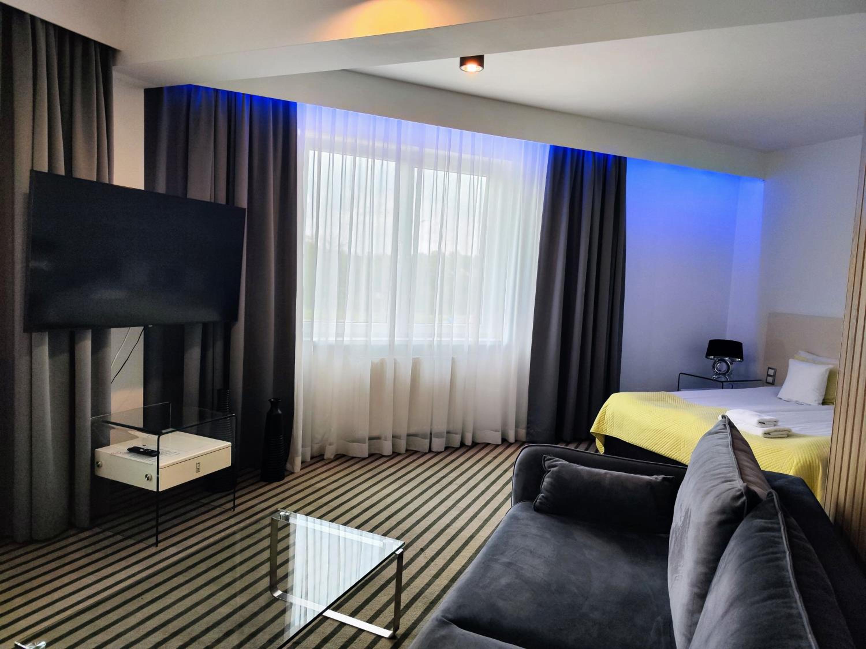 Apartment - Photo 4