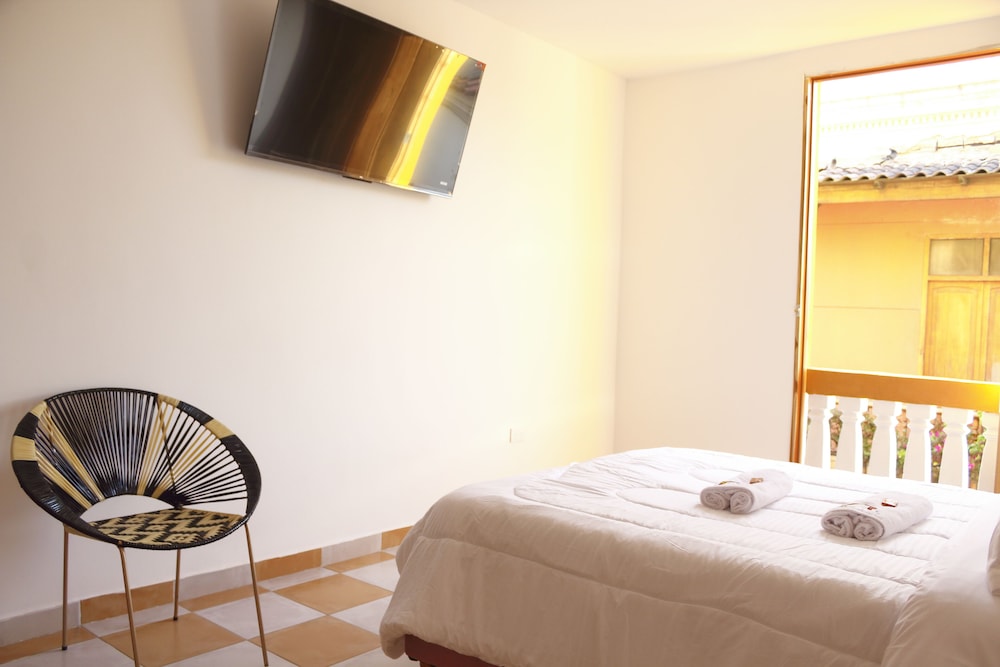 Double Room with Balcony and Private Bathroom photo 2