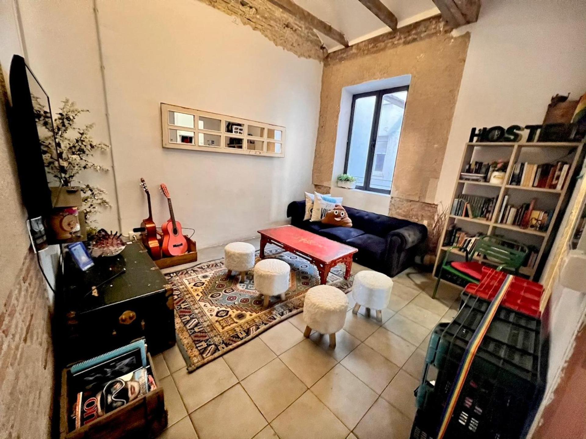 Single Bed in 14-Bed Dormitory Room
