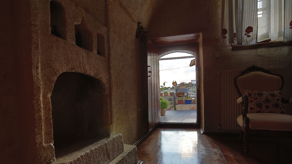 Superior Double Stone Room photo 3