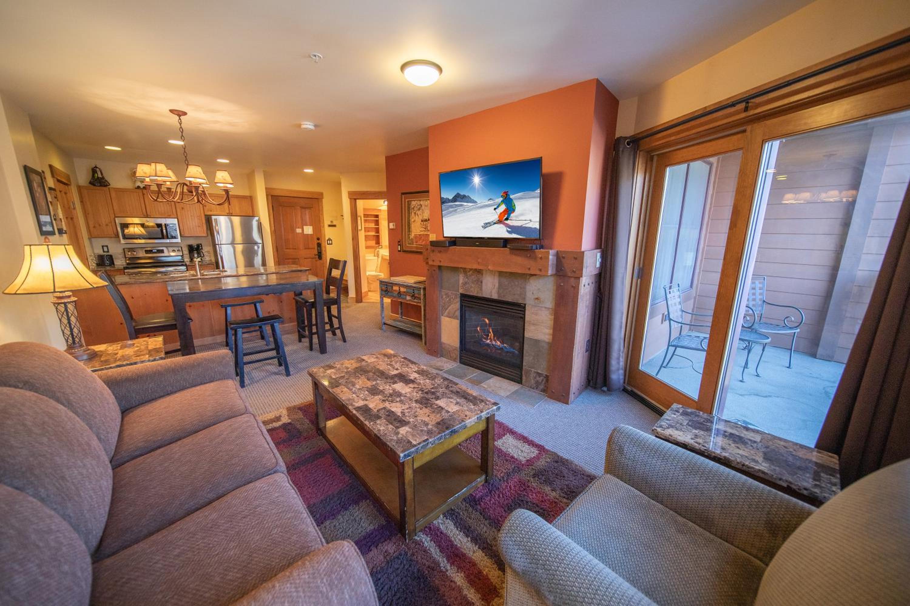 One-Bedroom Apartment with Balcony