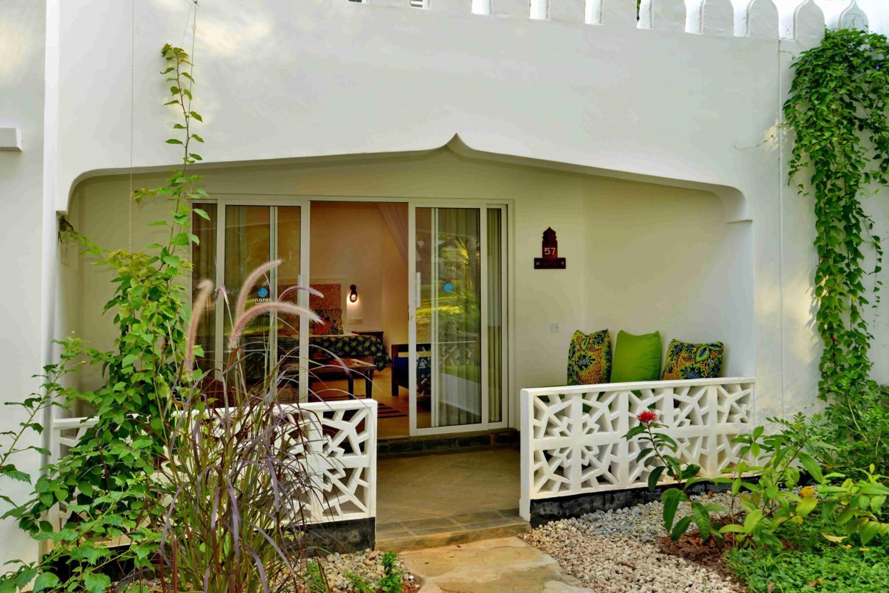 Suite with Garden View - Photo 3