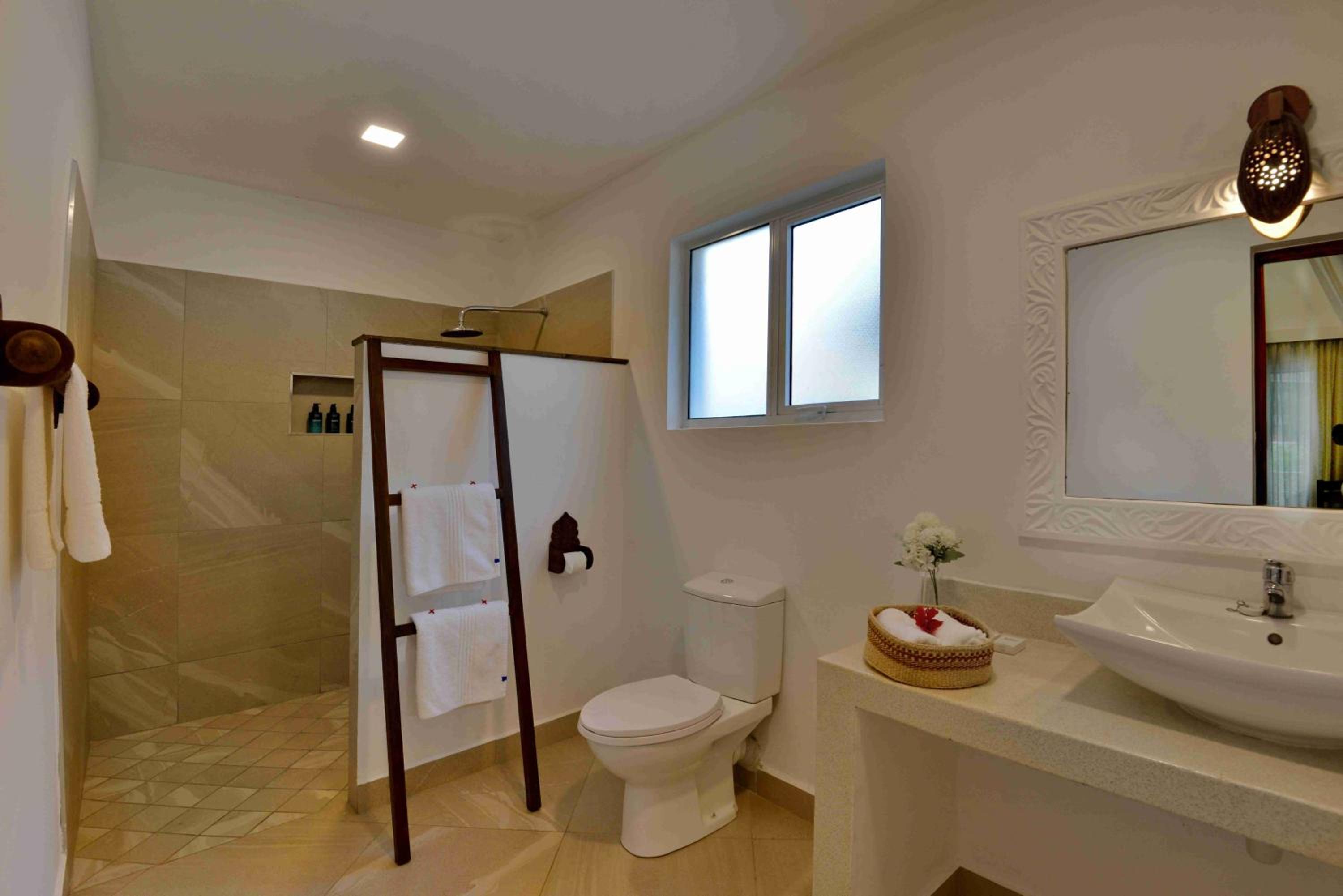 Suite with Garden View - Photo 8