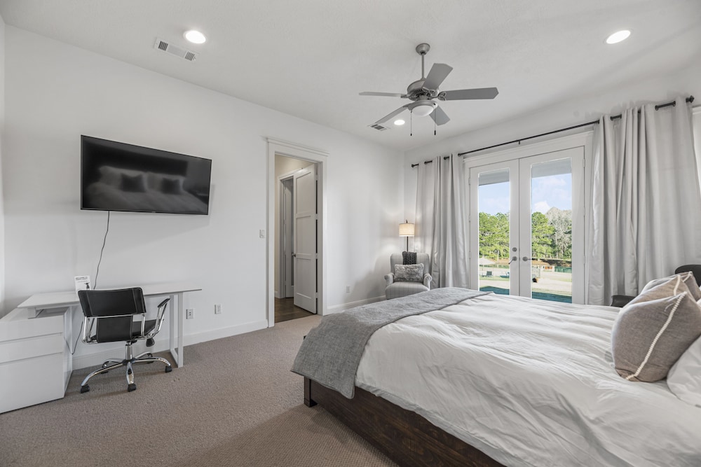 Luxury House photo 3