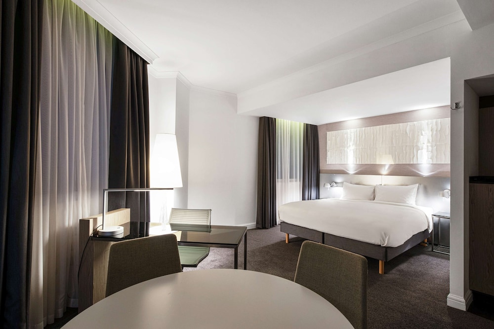 Junior Suite (Cathedral View) - Photo 5