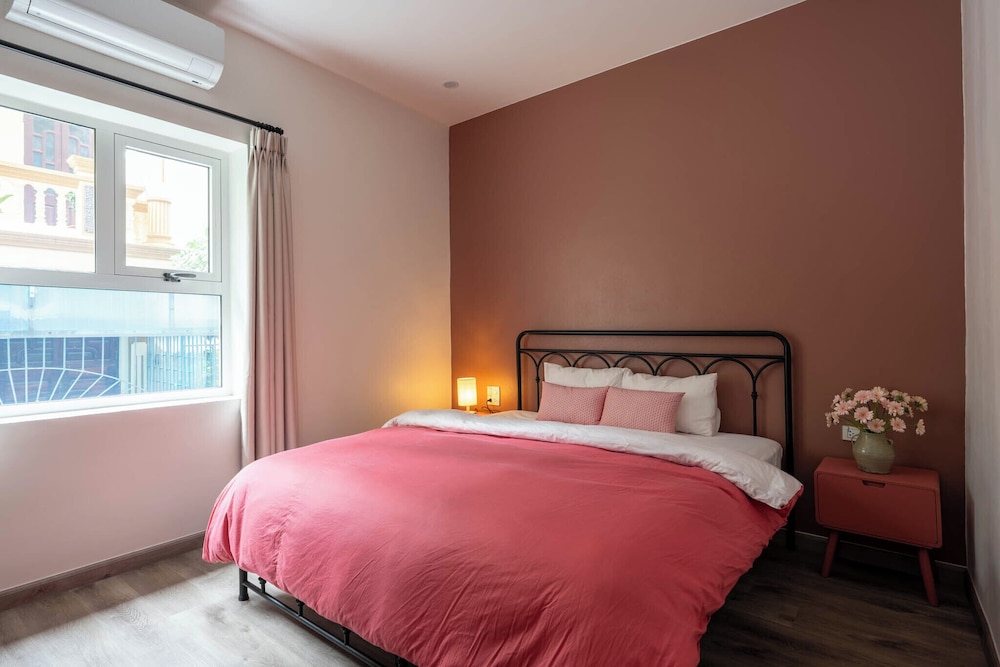 Basic Double Room, City View