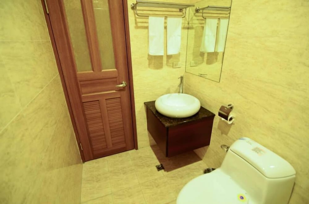 Deluxe Quadruple Room, Non Smoking, Sea View photo 2