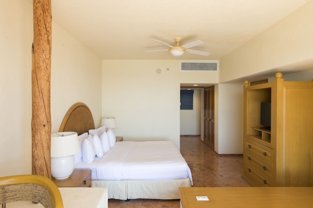 Studio King, Jetted Tub