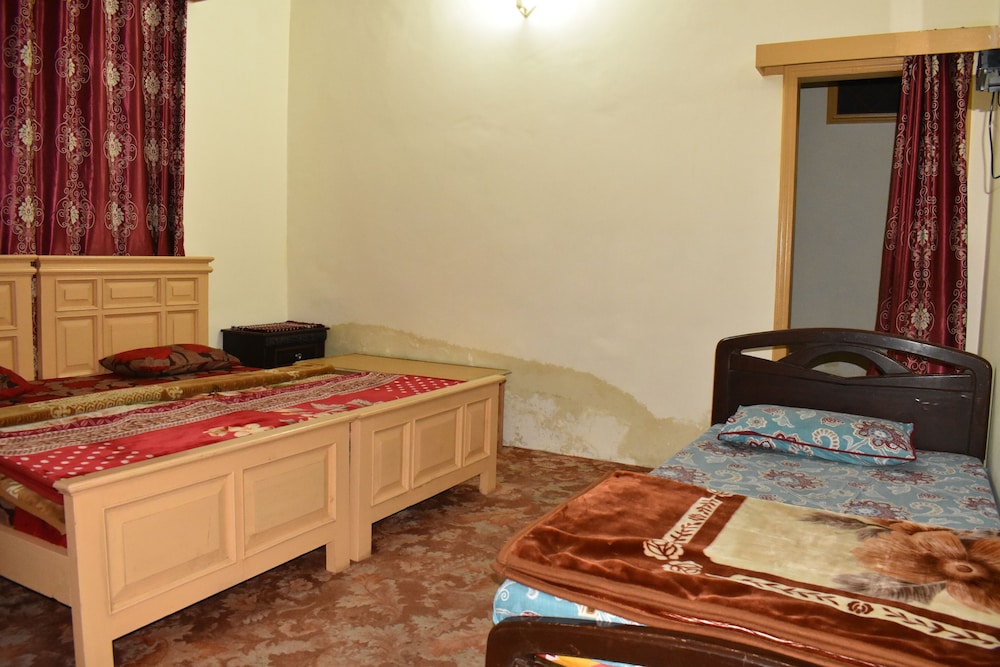 Quadruple Room photo 2