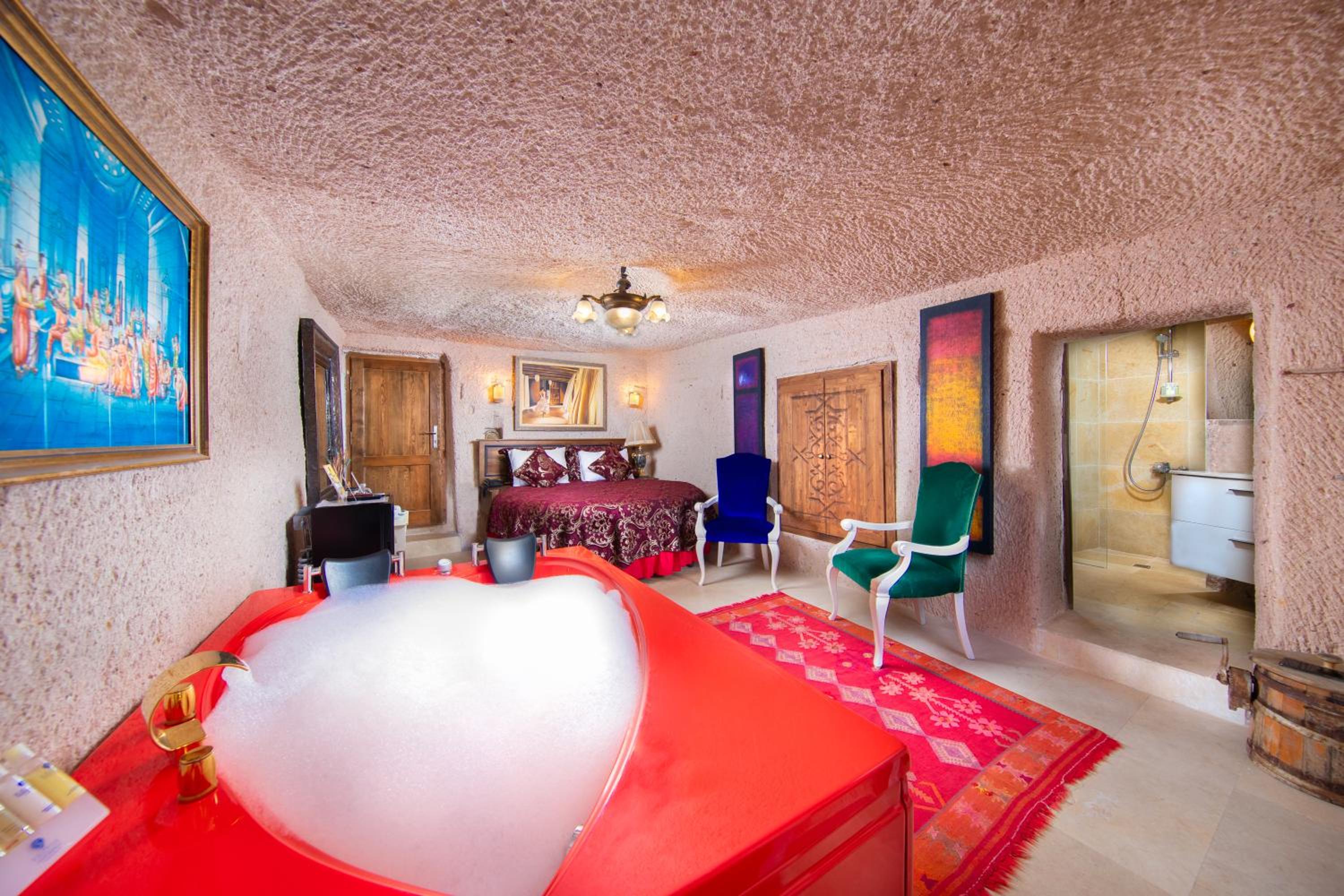 Fairy Chimney Suite with Ballon View - Photo 1
