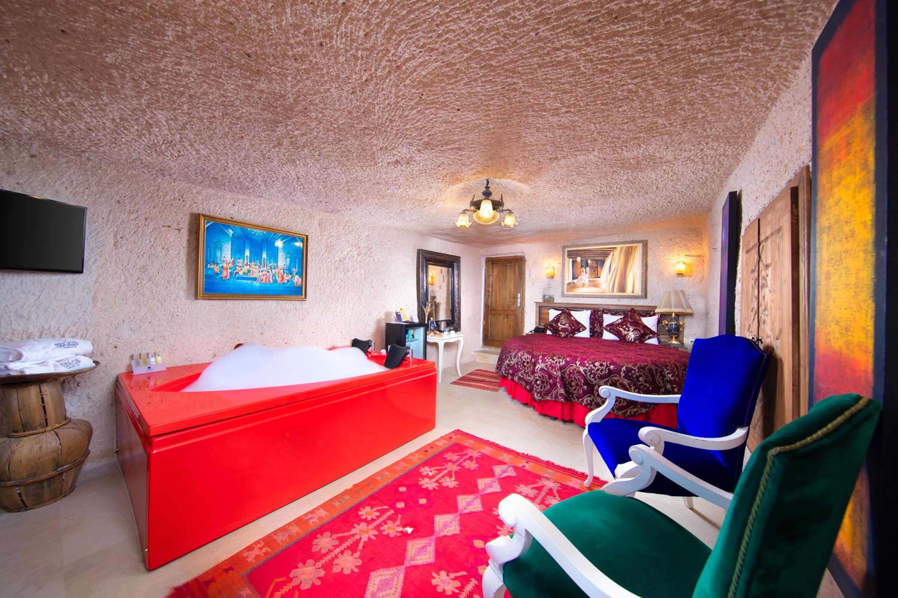 Fairy Chimney Suite with Ballon View - Photo 6