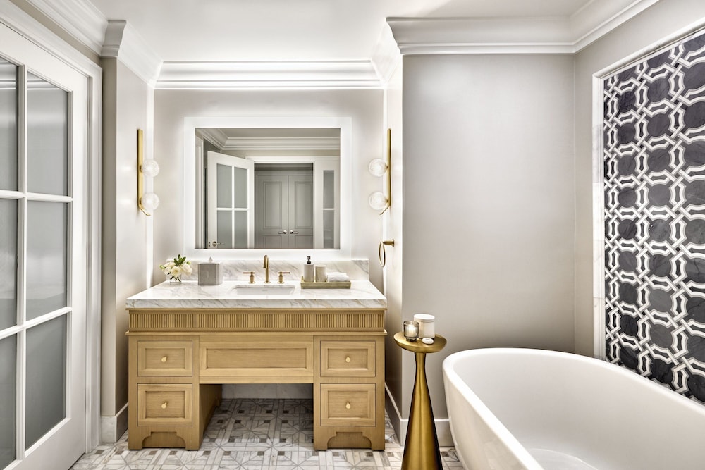 Ritz-Carlton 3-Bedroom, Club Access - Photo 6