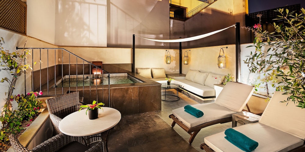 Grand Room, Terrace (Pool) - Photo 1