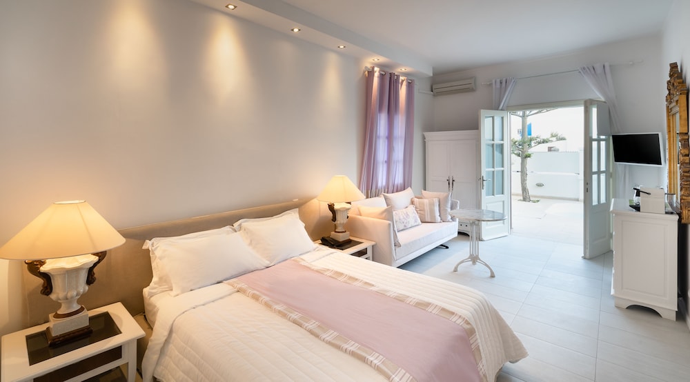 Two Bedroom Suite with Inland View - Private Pool