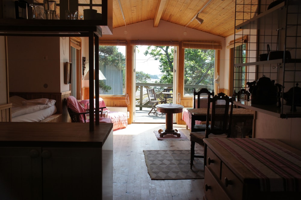 Cabin, Terrace, Partial Ocean View photo 2