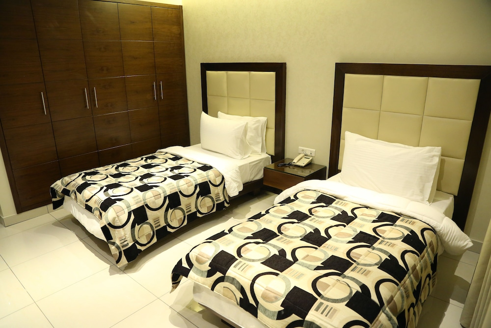 Suite (Diplomatic) photo 3
