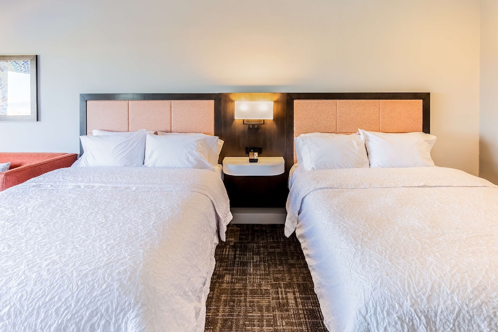 Two Queen Beds, Gulf View, 1st Floor, No Patio, Non-Smoking - Photo 2