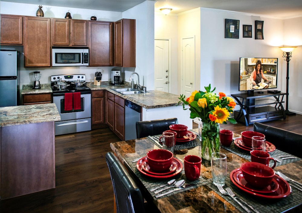 10 Bedroom listing: (2) 3-BR Condos and (2) 2-BR Condos photo 1