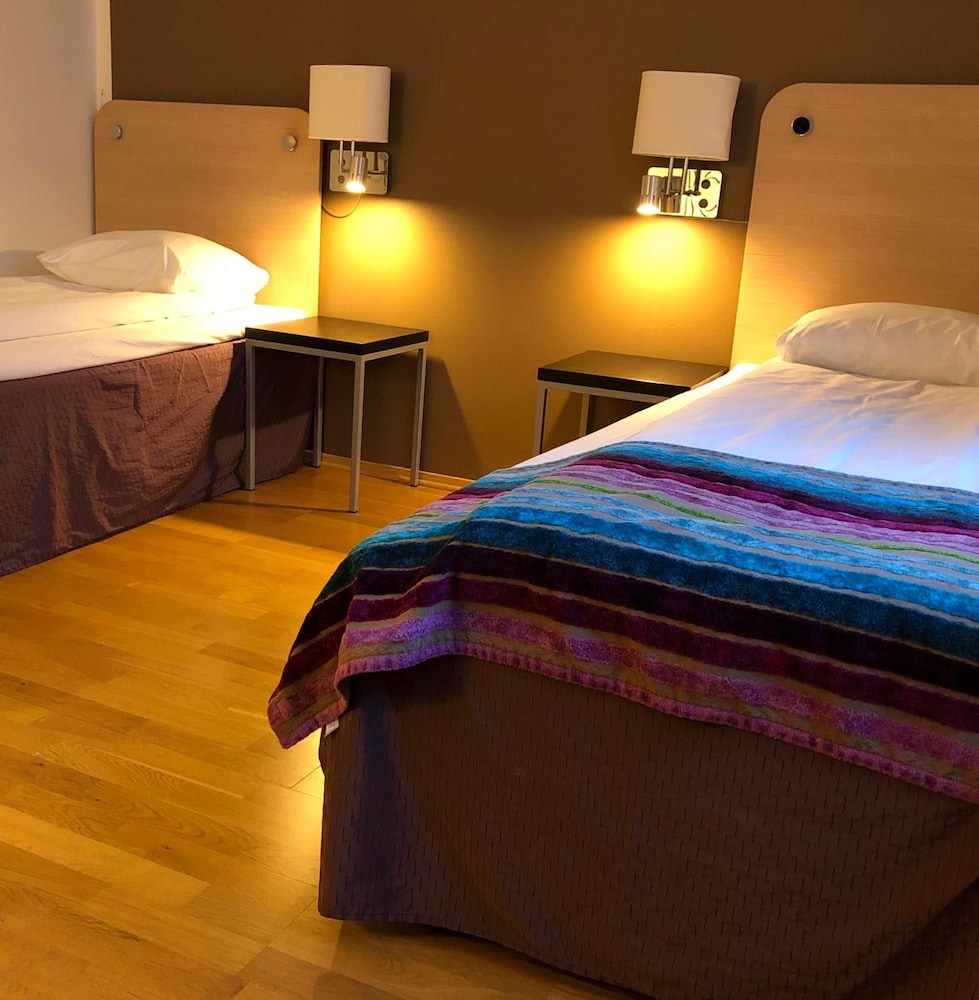 Standard Twin Room, Mobility Accessible photo 1