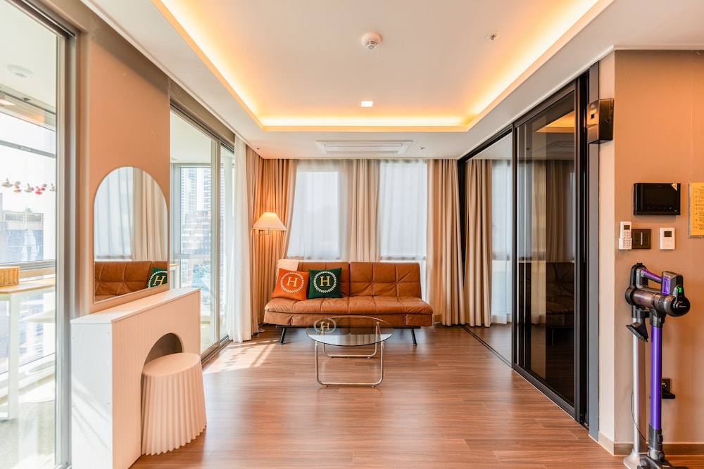 Deluxe Double Room, City View