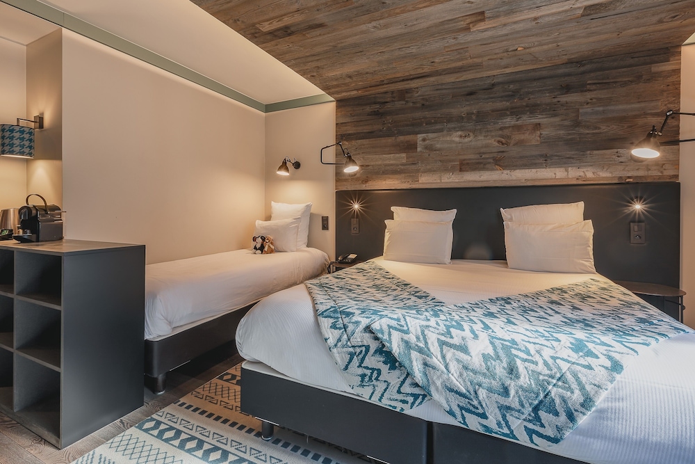 Classic Double Room, City View - Photo 6