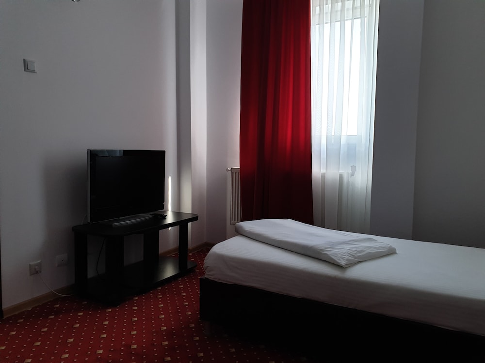 Family Apartment, 2 Bedrooms photo 2
