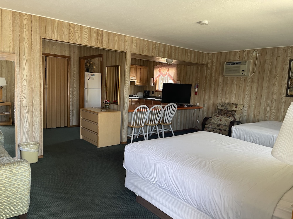 Premium Room, 2 Queen Beds, Kitchenette photo 1