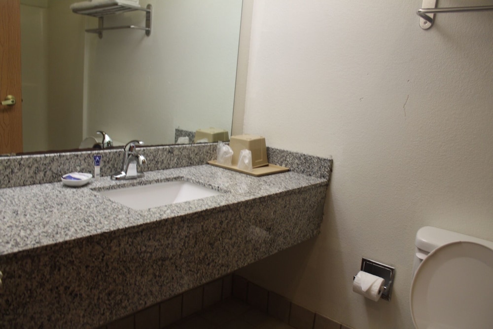 King Room - Non Smoking photo 2